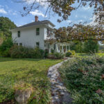 945 Waverly Ave, Kilmarnock, VA 22482