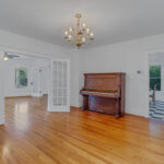 945 Waverly Ave, Kilmarnock, VA 22482